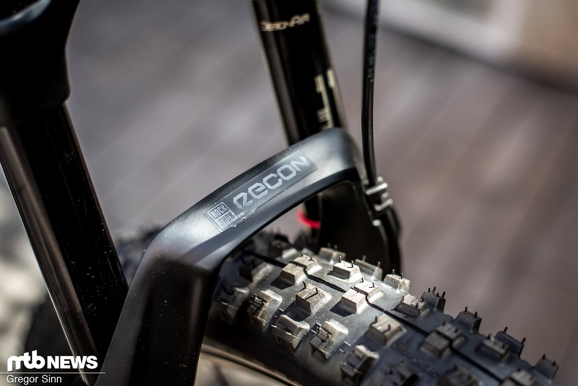 Die RockShox Recon-Federgabel mit 120 mm …