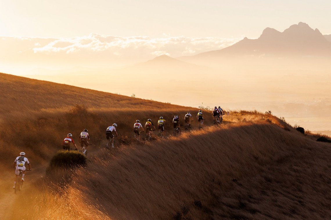 Riders during Stage 1 of the 2025 Absa Cape Epic Mountain Bike stage race held at Meerendal Wine Estate, Cape Town, South Africa on the 17th March 2025. Photo by Sam Clark/Cape Epic
PLEASE ENSURE THE APPROPRIATE CREDIT IS GIVEN TO THE PHOTOGRAPHER AN