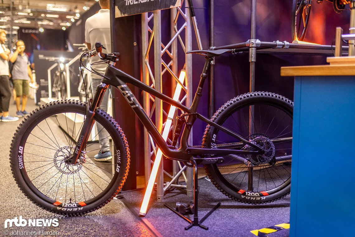 Schnelles Kohlefaser-Bike aus dem Pott: Das Last Celos.