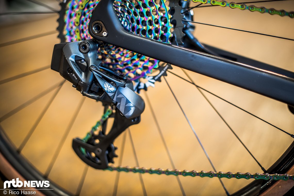 Eine elektrische SRAM XX1 Eagle-Schaltung aus dem MTB-Bereich …