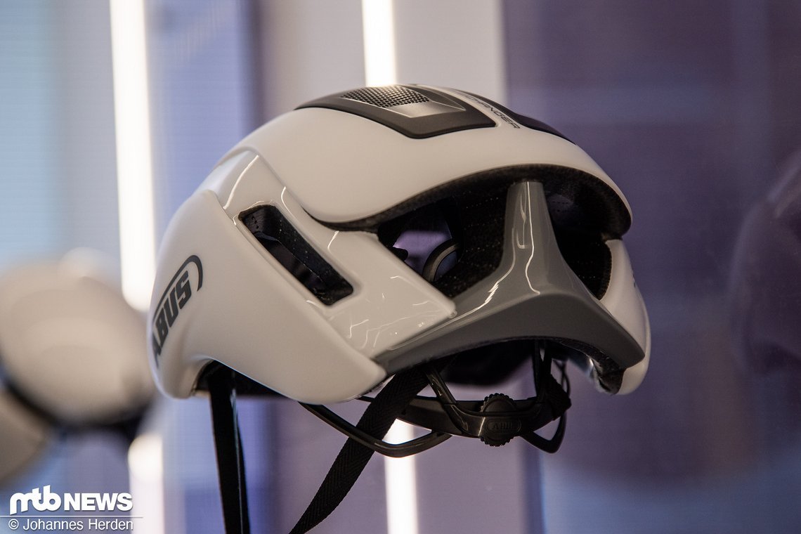 Abus-18