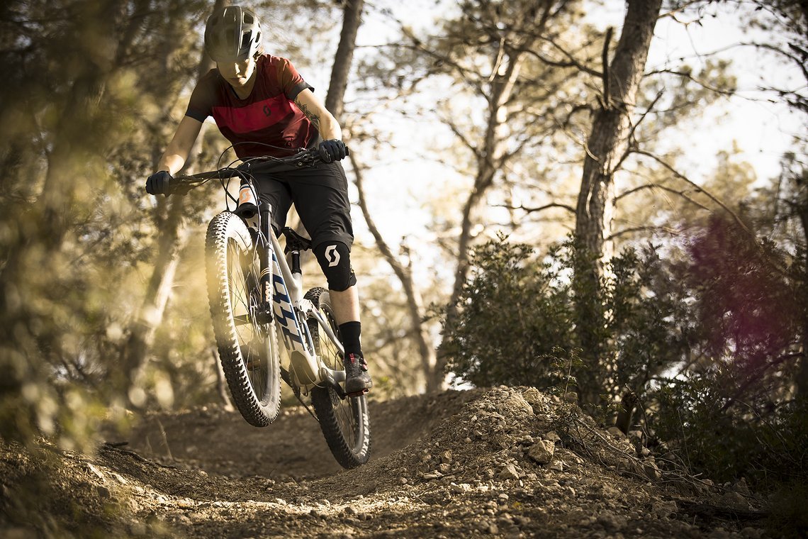 chasing-trail-ibiza-scott-sports-ActionImage-2018-bike-L11A195144