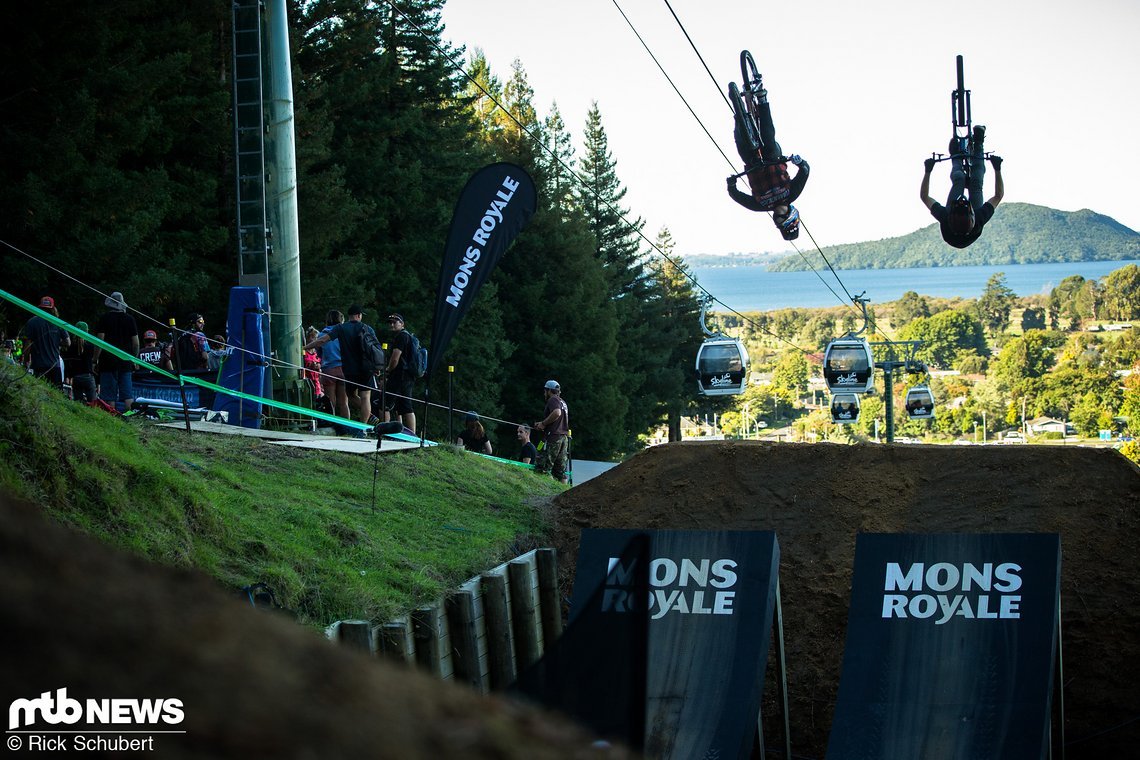 Synchron Backflip von Kyle Strait und Reece Wallace
