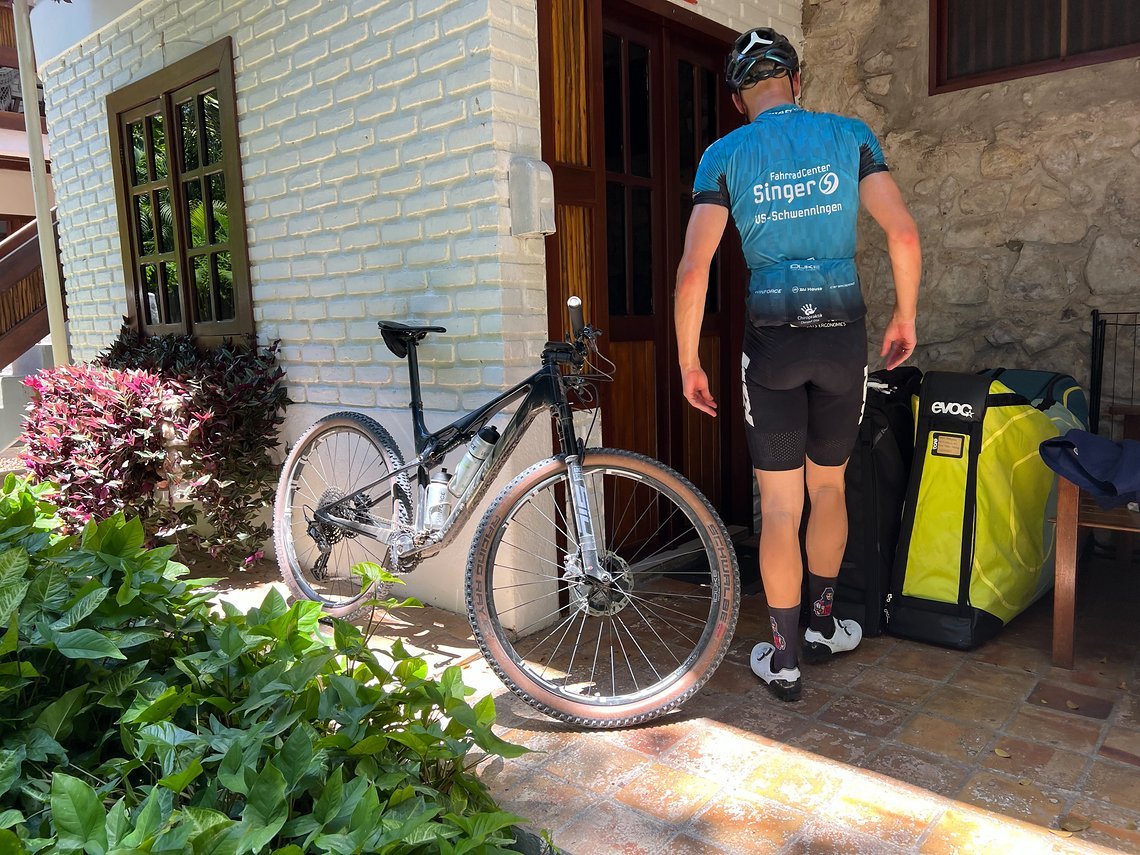 Raus aus dem Hotelzimmer und ab auf's Bike