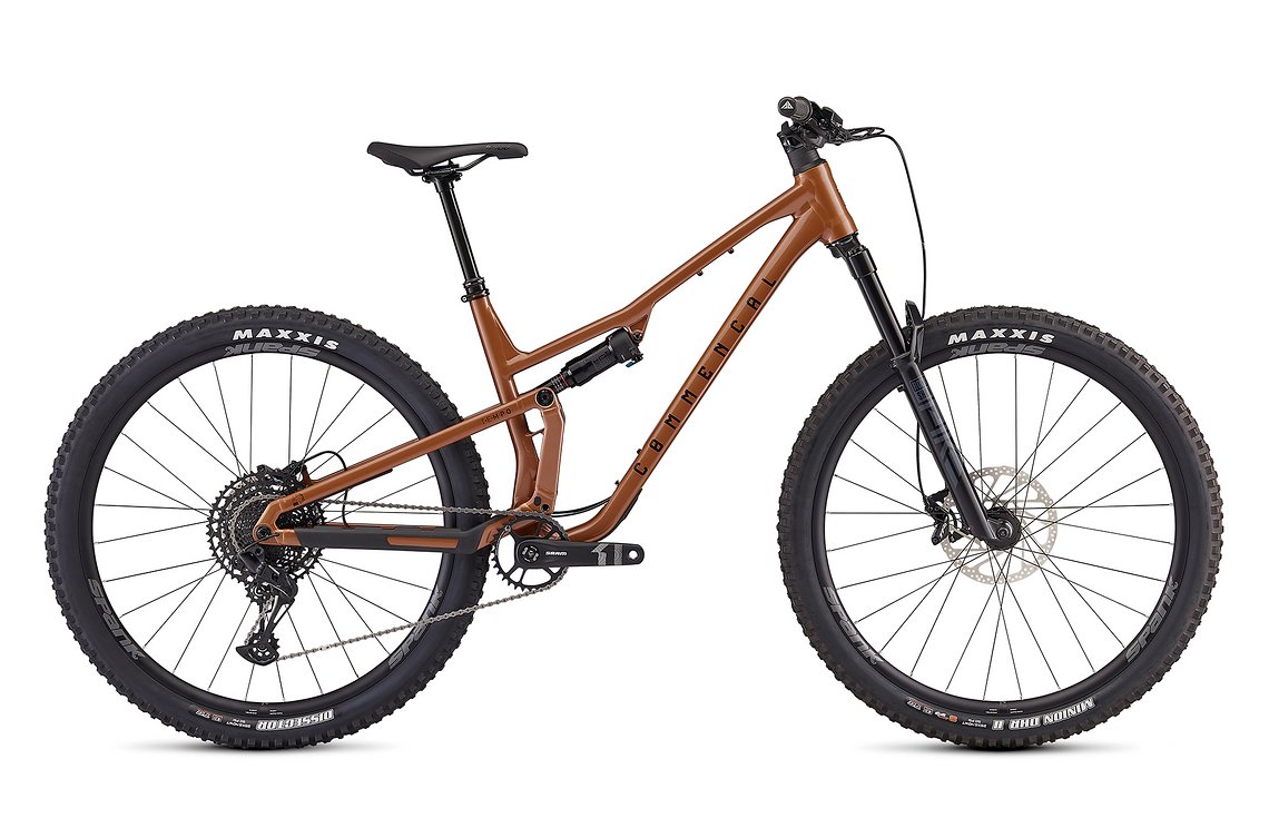 Das Commencal Tempo hält, was der Name verspricht.