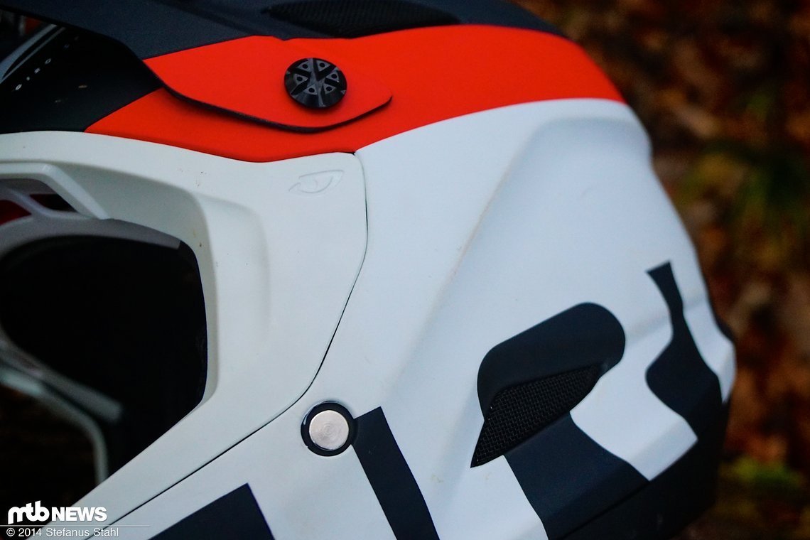 Weißer MTB-Helm