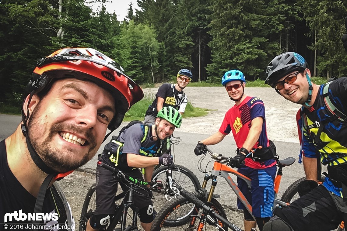 Damit sich Marcus ans Bike gewöhnt: Kleine Runde am Freitagabend, um die Beine nach der langen Fahrt für das Rennen zu lockern