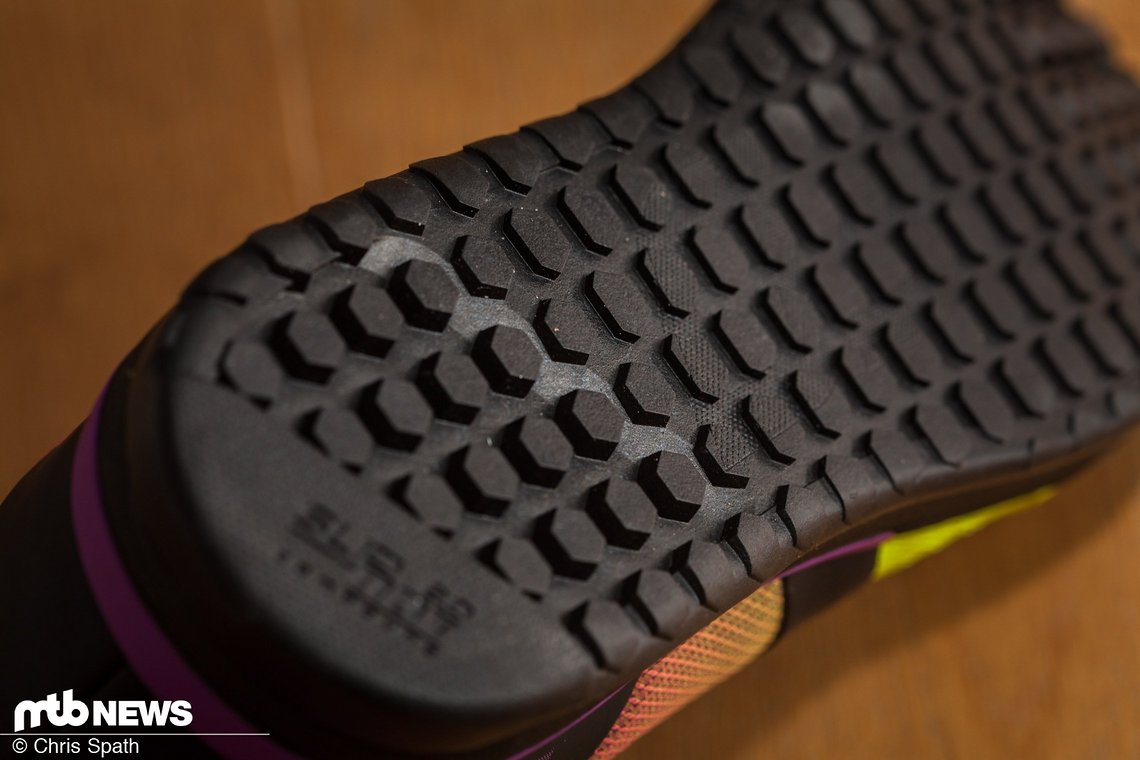 So soll der Schuh einen sicheren Tritt bieten, wenn man vom Rad absteigen muss.