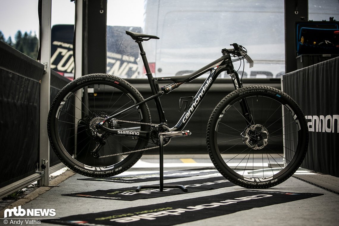 Alle drei Teamfahrer von Cannondale sind am Samstag auf dem Scalpel-Si unterwegs