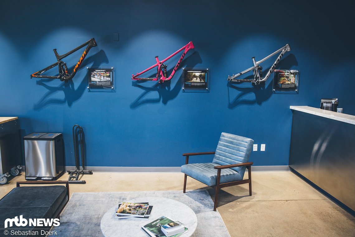 Die Geschichte der Bike-Entwicklung an der Wand.