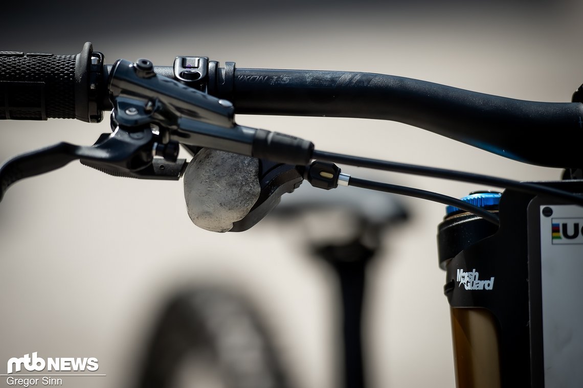 Auch am Shifter scheint einiges custom gebaut zu sein.