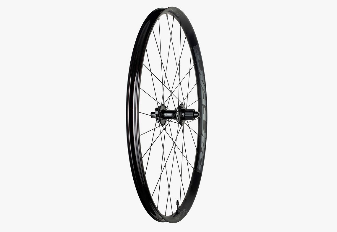 aeffectr-my21-wheel-30mm-back-black-rotation-3-pdp-3x-2100x1449-2ab783c5-9fad-4423-aaee-8badcd20296c