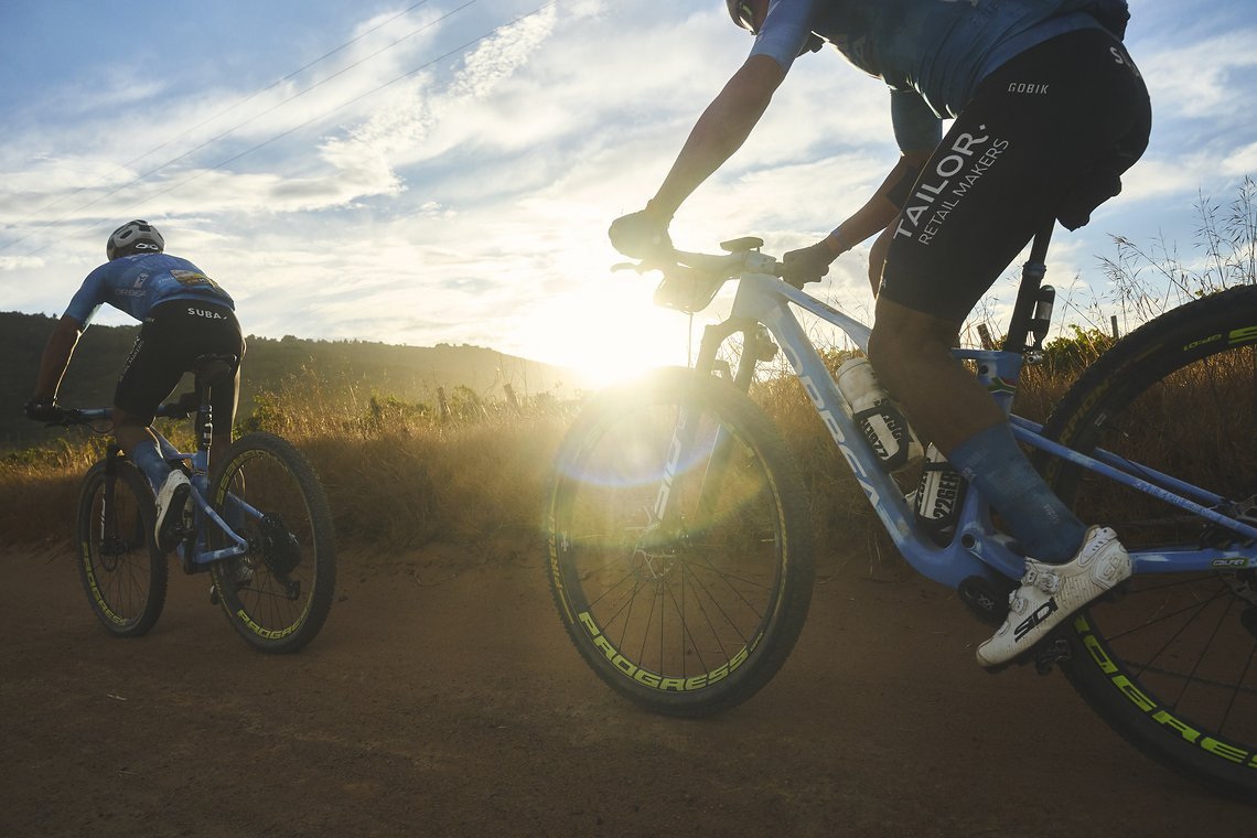 during Stage 4 of the 2025 Absa Cape Epic Mountain Bike stage race held at Fairview, Paarl, Cape Town, South Africa on the 20th March 2025. Photo by Michael Chiaretta/Cape Epic
PLEASE ENSURE THE APPROPRIATE CREDIT IS GIVEN TO THE PHOTOGRAPHER AND ABS