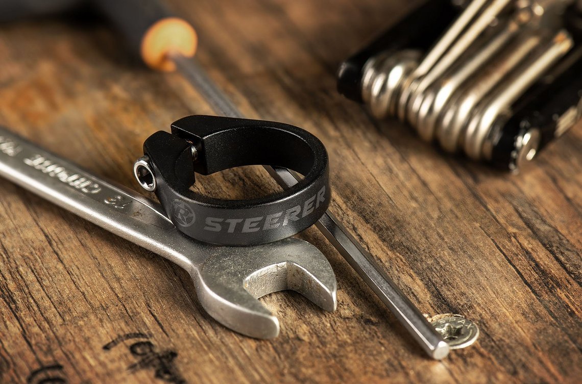 Die Reverse Components Steerer Clamp ersetzt einen Spacer ...