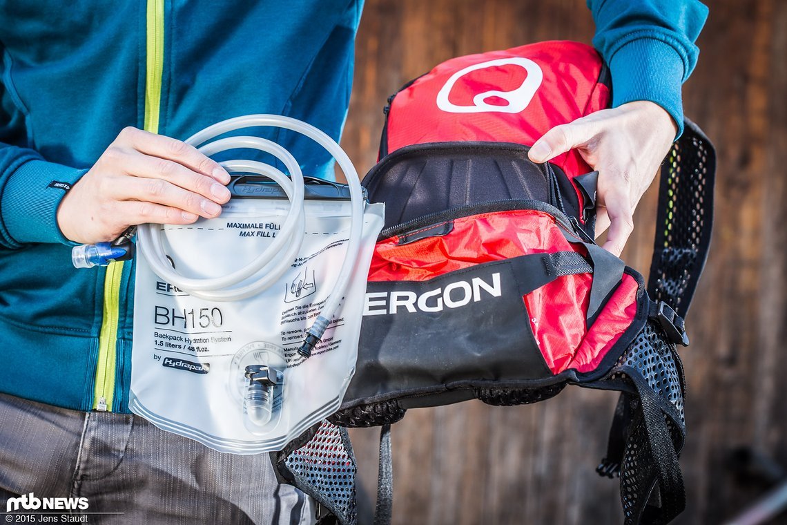 Die Ergon BH150 Trinkblase mit 1,5l Volumen ist speziell für den BE1 / BE2 entwickelt worden und im Lieferumfang enthalten