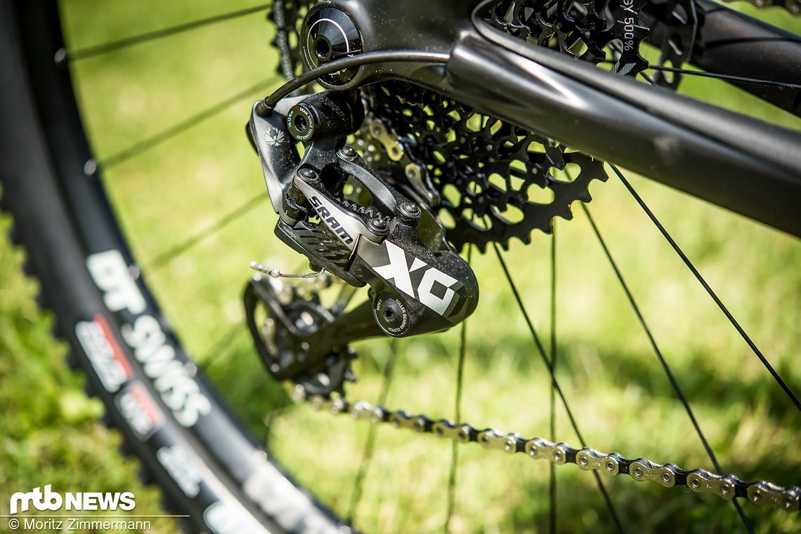 Den Antrieb übernehmen Komponenten der SRAM X01 Eagle-Schaltgruppe ...