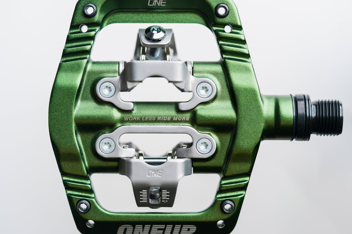 OneUp Components Clip Pedal - Top-Down Close