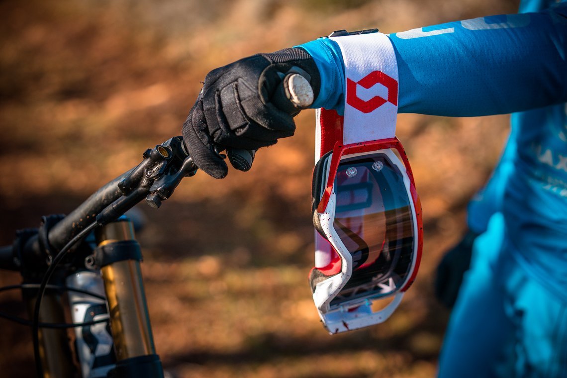 scott-sports-bike-2021-scott-dh-factory-actionImage-by-Keno Derleyn-DSC08625