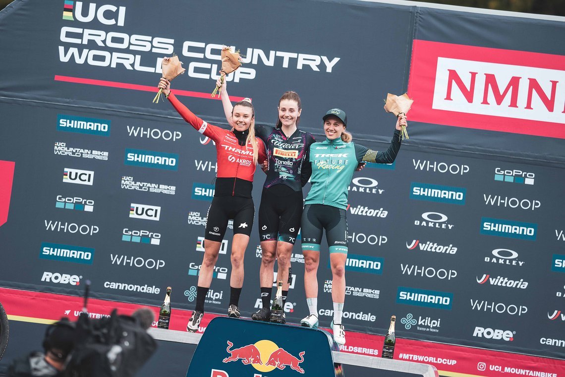 Emilly Johnston fuhr beim Weltcupauftakt in Nove Mesto als Dritte aufs Podium.