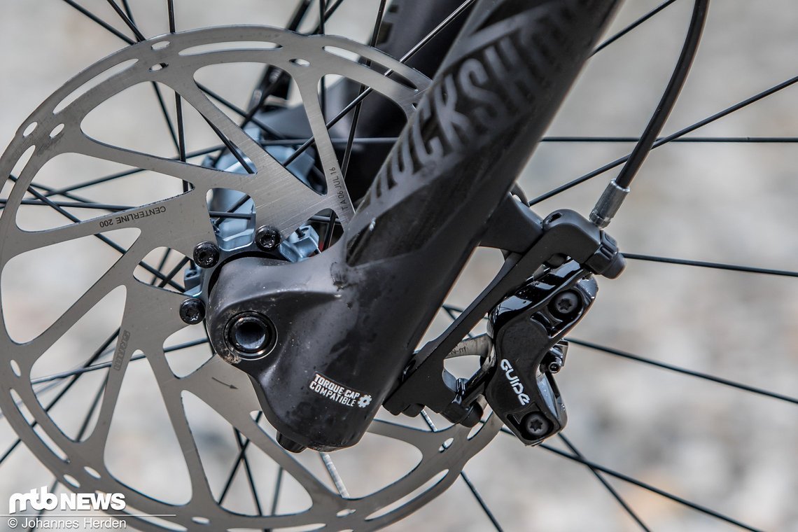 Für ordentliche Verzögerung sorgt die SRAM Guide R Bremsanlage