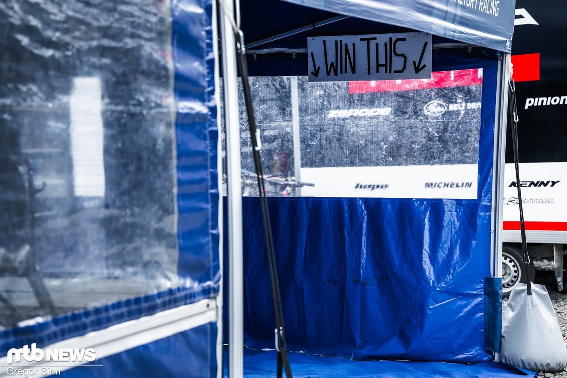 Das Gewinnspiel in den Pits von Pivot konnte uns jetzt auch nicht so wirklich vom Hocker reißen.