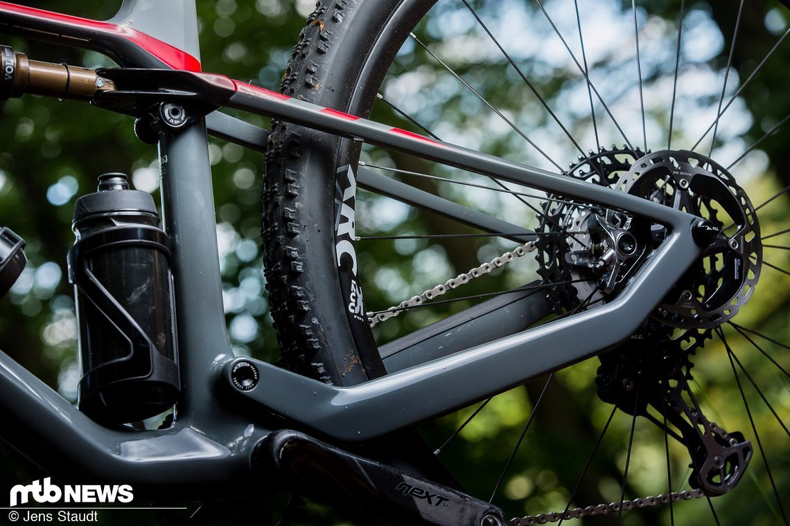 Die Geometrie des Lux fällt im Vergleich zu einigen Konkurrenzbikes auf dem Markt eher konservativ aus