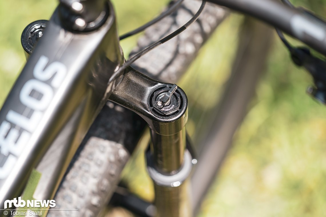 Die Charger Race Day-Kartusche von RockShox bietet einen harten Lock-Out