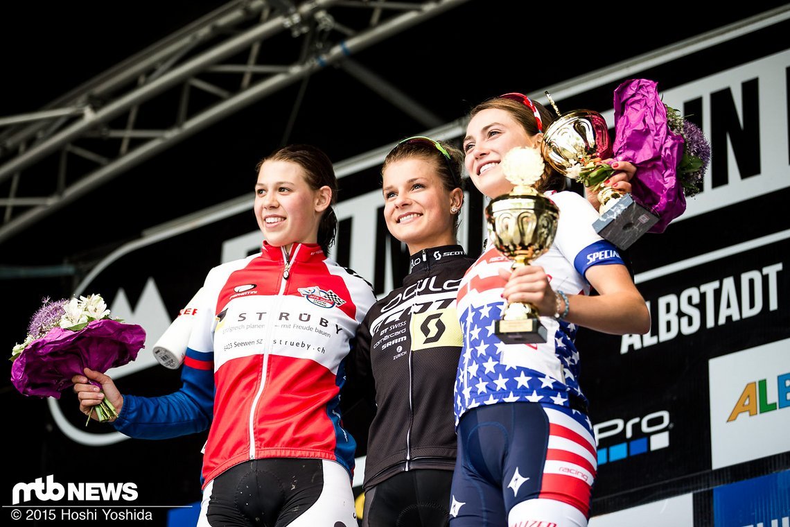 Das Damenpodium U23. Jenny Rissved, Alessandra Keller und Kate Courtney.