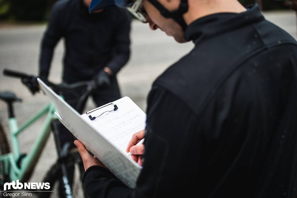 Detailliert wurden in regelmäßigen Abständen die Eindrücke von den einzelnen Bikes schriftlich festgehalten, damit sich ein klares Gesamtbild ergibt