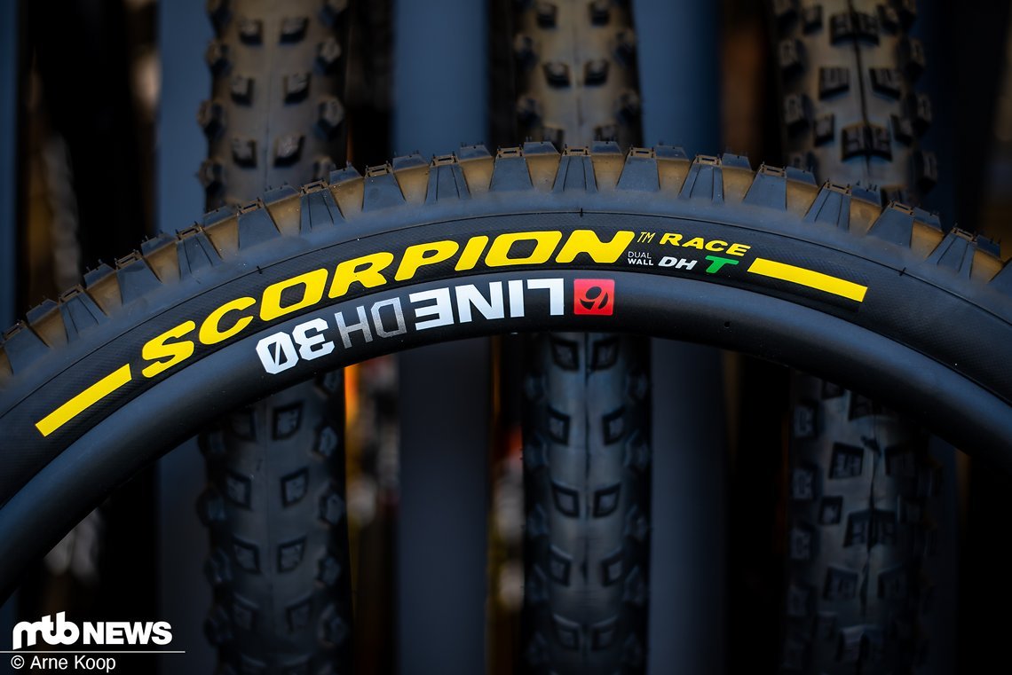 Pirelli Scorpion Race T mit Downhill Karkasse