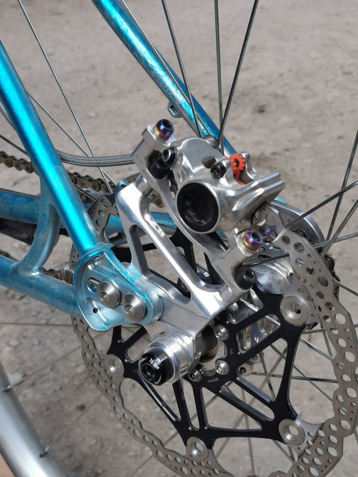 ... und mithilfe der Shigura XTR 9020 kann kräftig verzögert werden