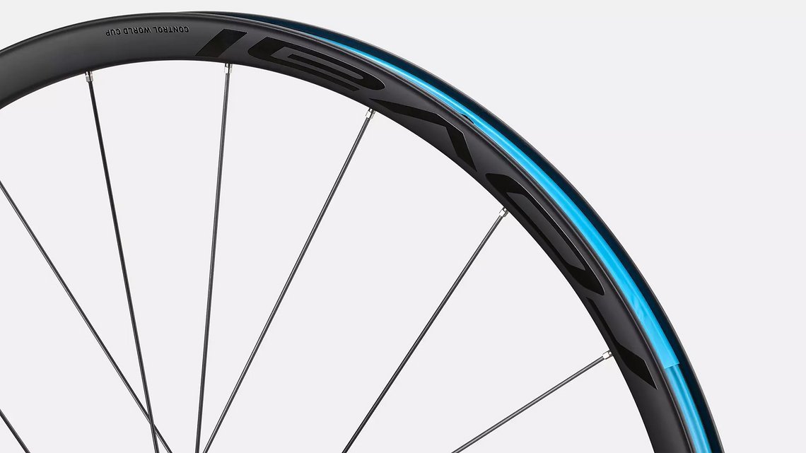 Mit 4 mm breiten Felgenhörnern soll die Gefahr von Durchschlägen reduziert worden sein.