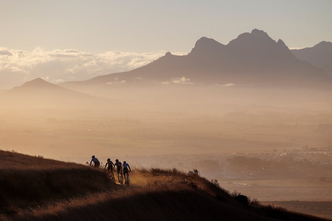 Riders during Stage 1 of the 2025 Absa Cape Epic Mountain Bike stage race held at Meerendal Wine Estate, Cape Town, South Africa on the 17th March 2025. Photo by Sam Clark/Cape Epic
PLEASE ENSURE THE APPROPRIATE CREDIT IS GIVEN TO THE PHOTOGRAPHER AN