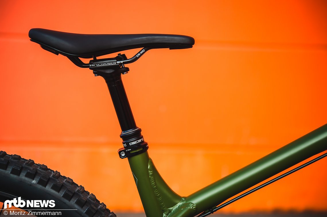Die Brand X Ascend-Variostütze kommt je nach gewählter Rahmengröße mit 120 mm, 150 mm oder 170 mm Verstellweg.