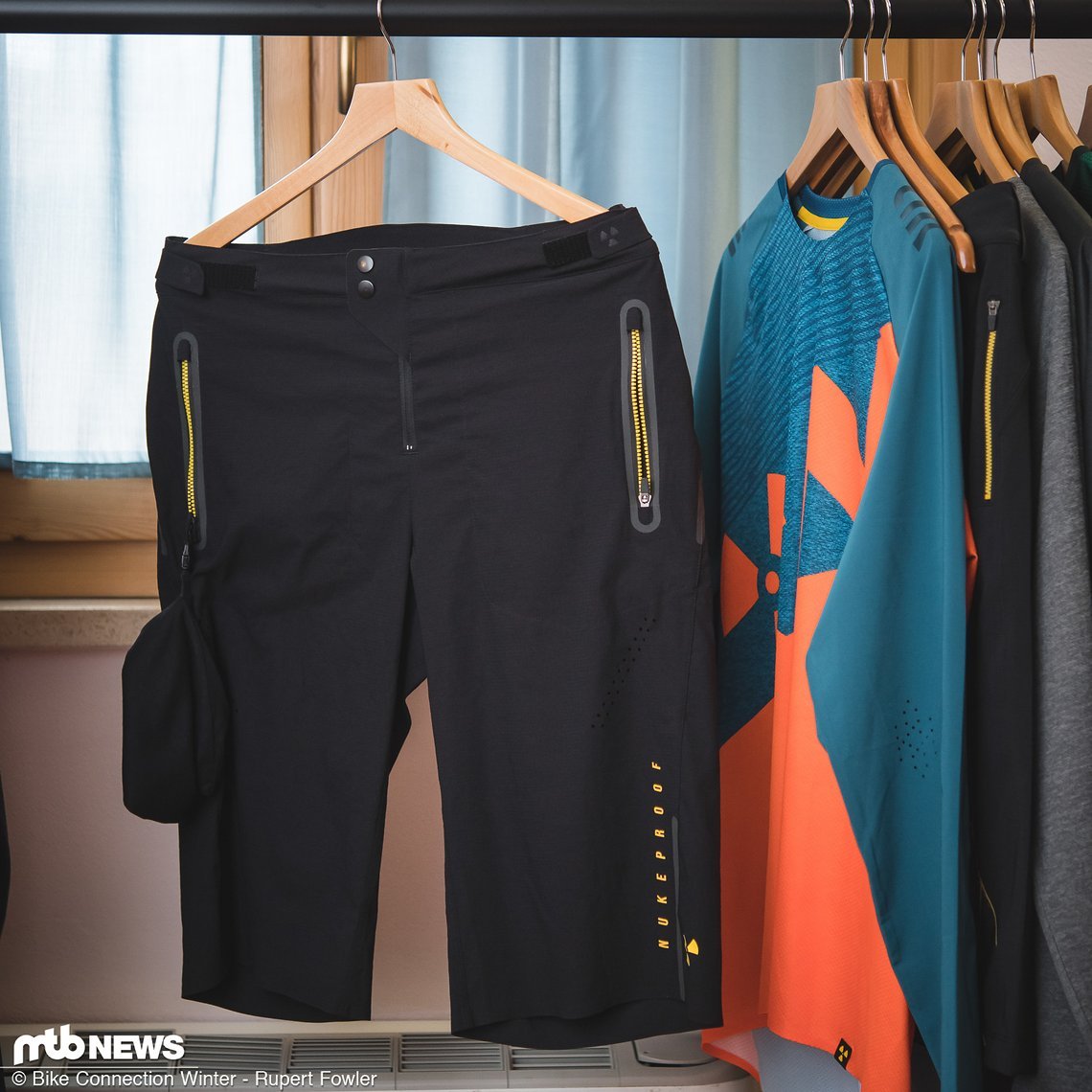 Passend dazu ist die Nirvana Shorts