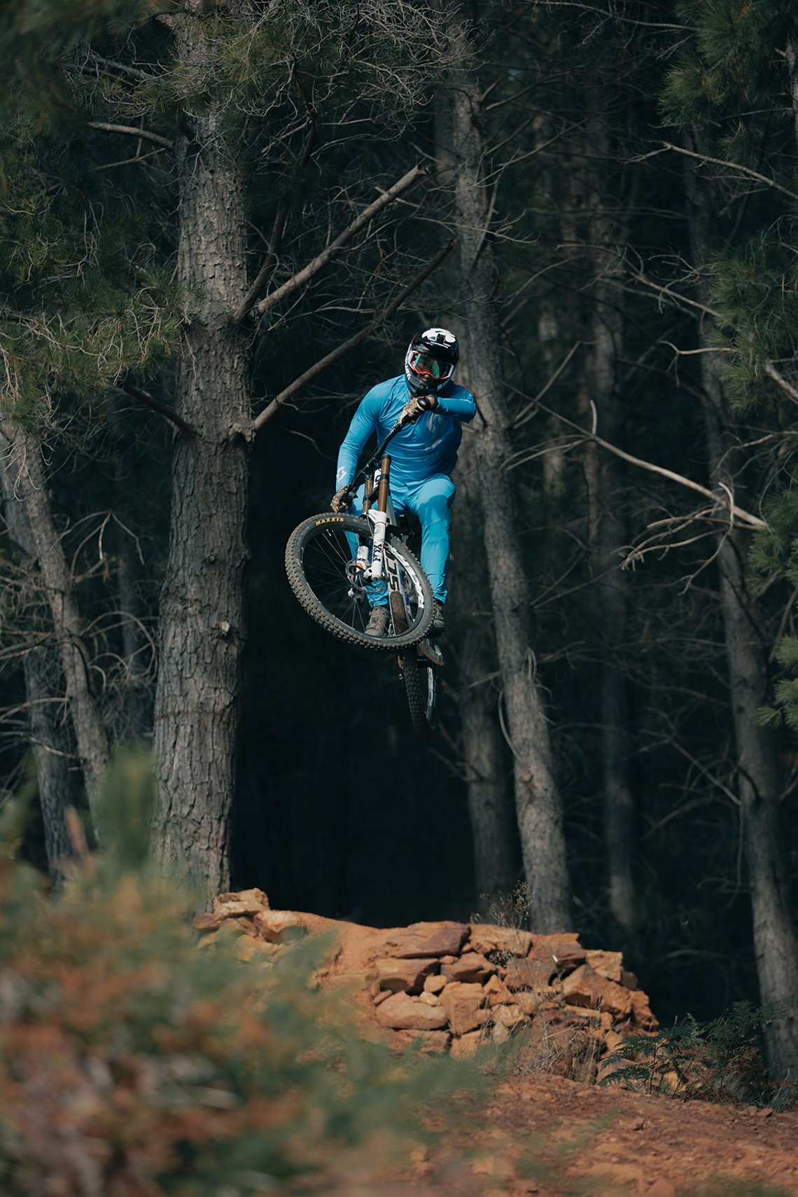 scott-sports-scott-dh-factory-2021-bike-actionImage-by-riley-matthewsShimano x Scott by Riley Matthews-12