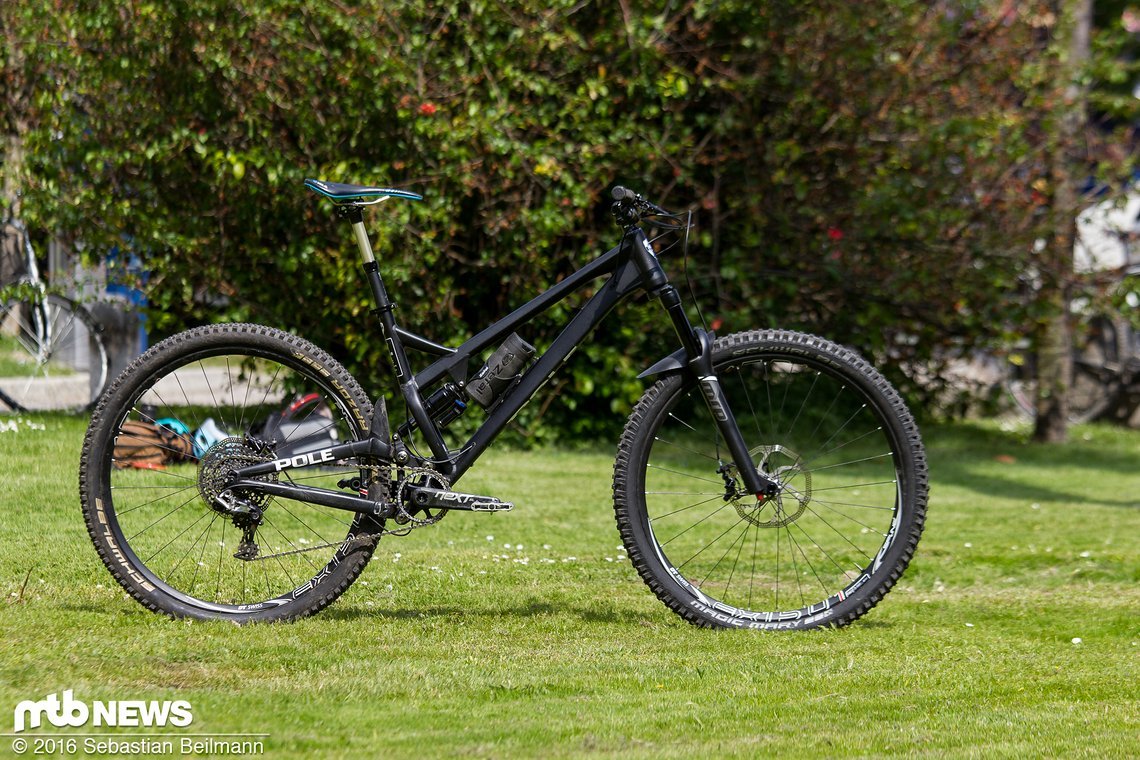 Pole Bike zeigte uns das superlange 29er Trailbike aus Finnland, das wir demnächst auch für euch testen werden