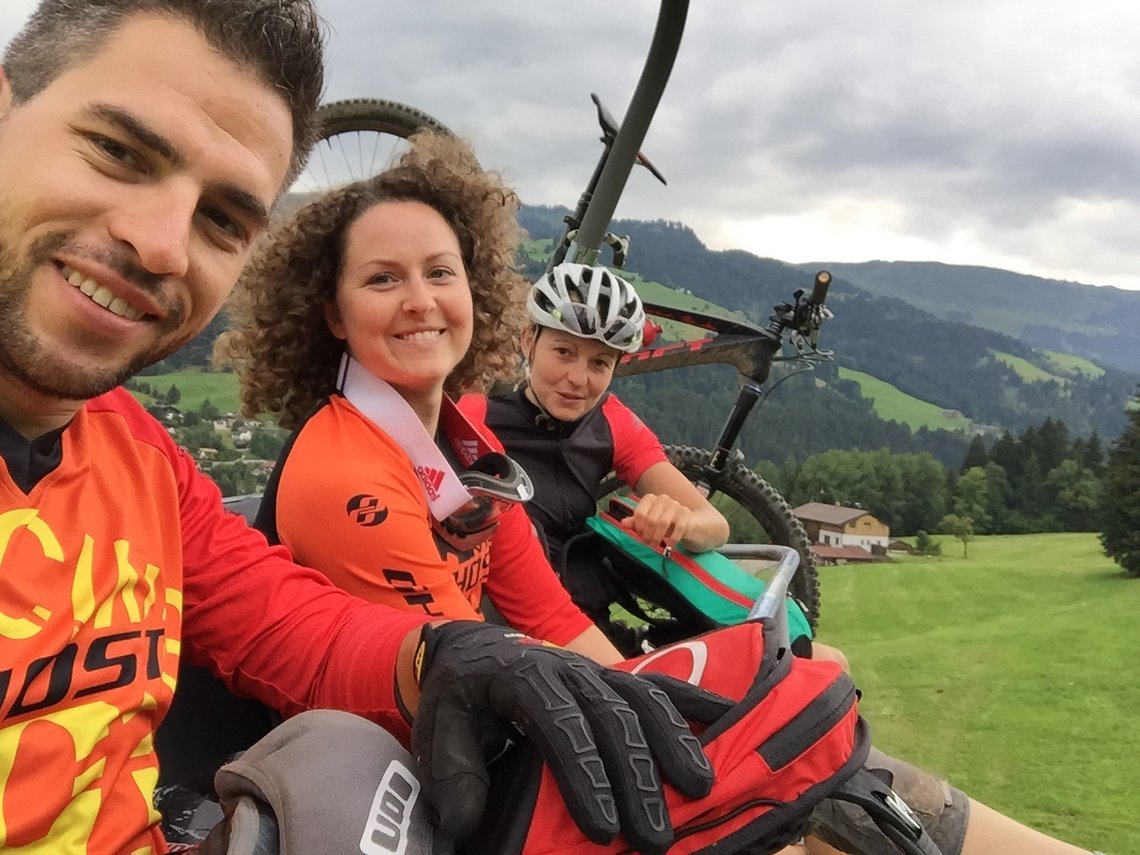 Enduroausfahrt mit Teamkollegin Lisi und Tom Wickles