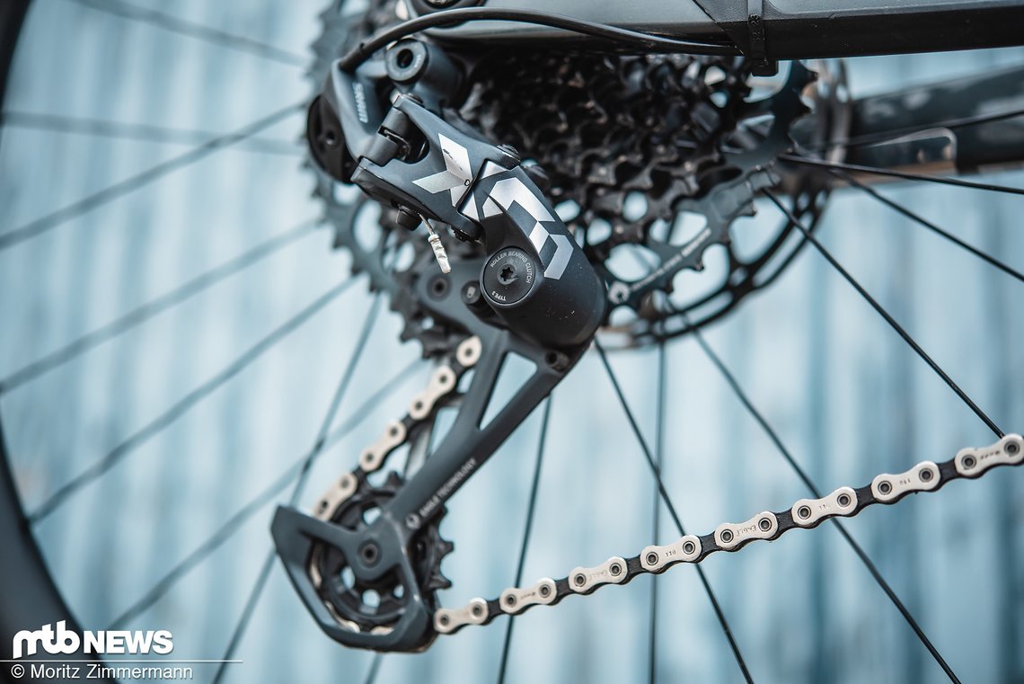 Für die Schaltvorgänge an unserem Testbike ist ein SRAM X01-Antrieb verantwortlich.