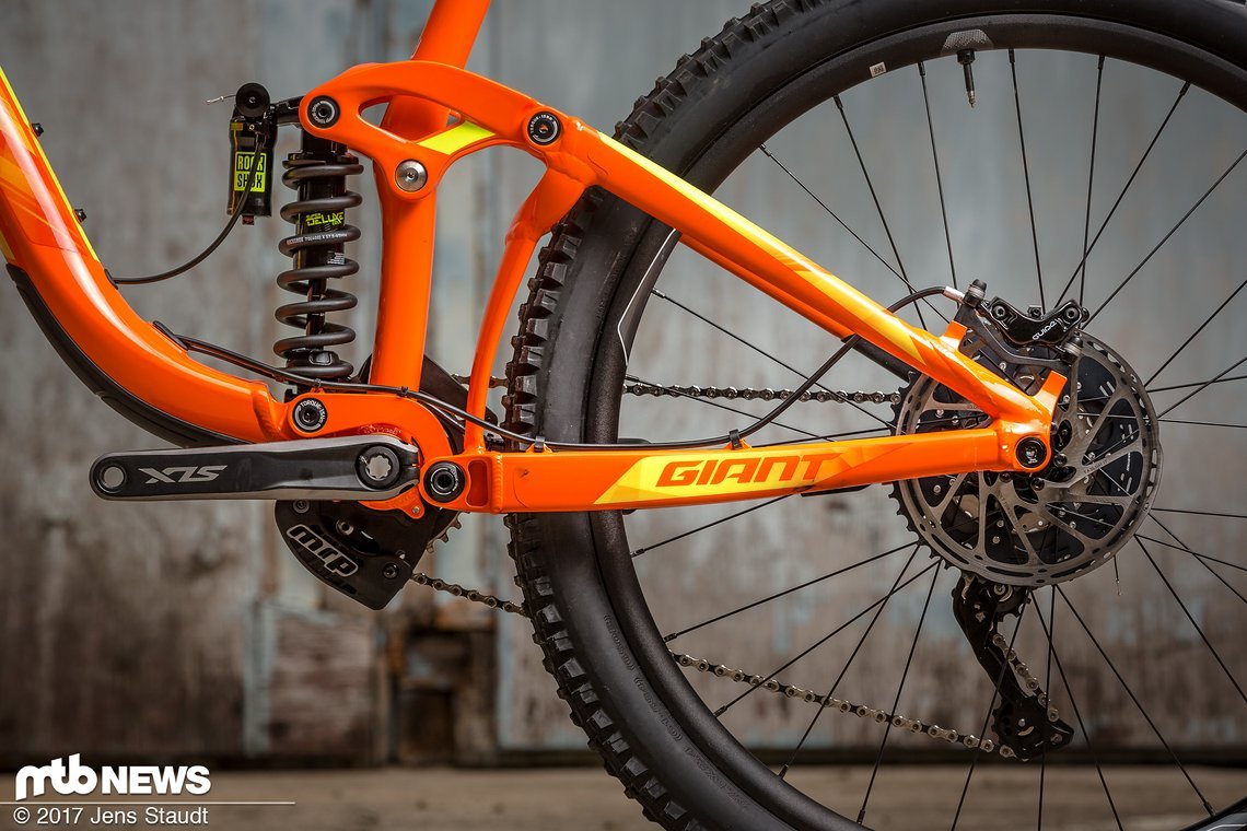 Kein Unbekannter ist der Maestro-Hinterbau, den Giant am Reign SX für 2018 weiter optimiert haben will.