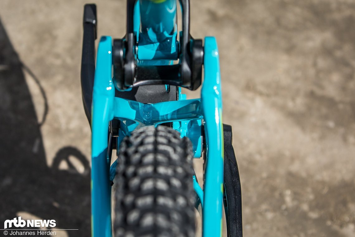 Die Reifenfreiheit gleicht der des Carbon-Bikes
