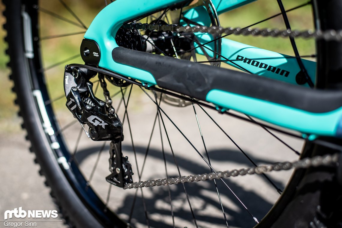 Unser Testbike verfügte über die etwas günstigere aber äußerst funktionale SRAM GX DH-Schaltung mit 7 Gängen.