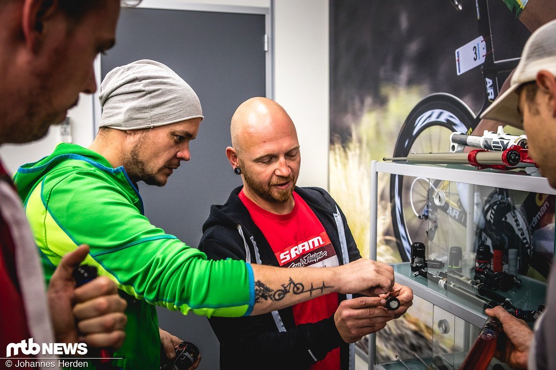 Diese verfügen über eine präzise Funktion — nur mit den üblichen Drücken sollte man die Plexiglasvarianten eher nicht benutzen, wenn man keine Sauerei möchte