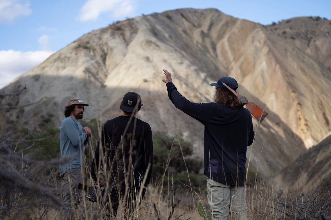 Surfing Trails in Ecuador – Nico Vink & William Roberts
