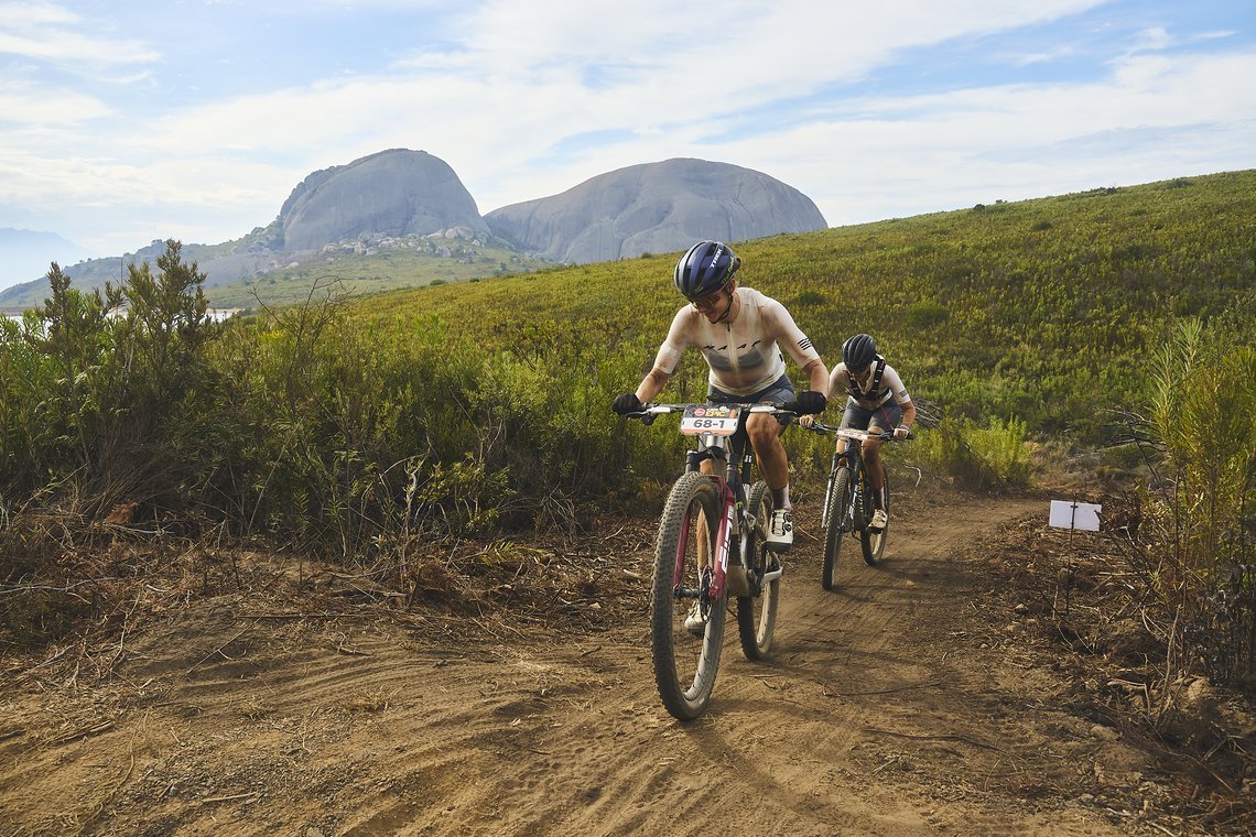 during Stage 4 of the 2025 Absa Cape Epic Mountain Bike stage race held at Fairview, Paarl, Cape Town, South Africa on the 20th March 2025. Photo by Michael Chiaretta/Cape Epic
PLEASE ENSURE THE APPROPRIATE CREDIT IS GIVEN TO THE PHOTOGRAPHER AND ABS