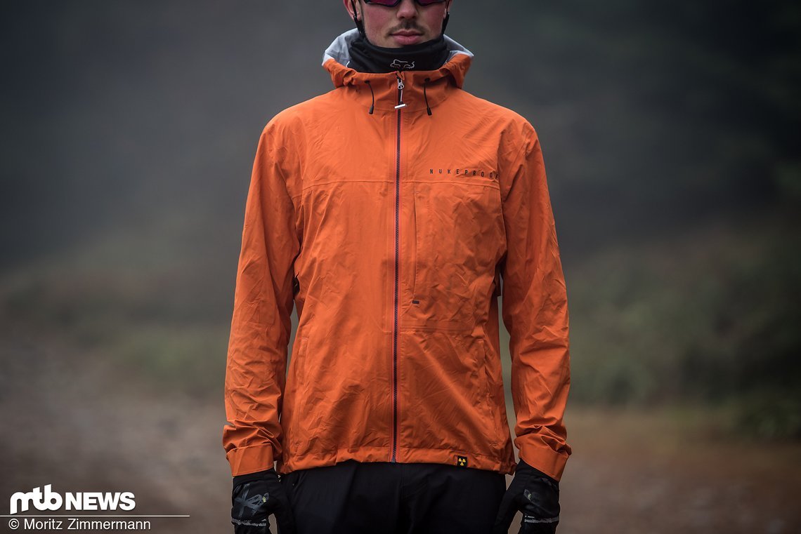 Die Nukeproof Nirvana-Jacke konnte uns mit einer sehr guten Funktion, geringem Packmaß und gelungenem Schnitt überzeugen