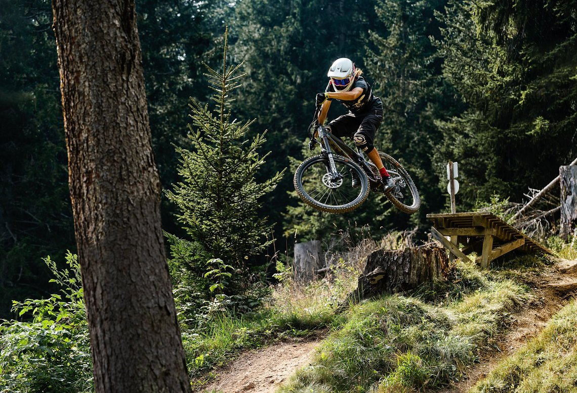Springen muss ein Freeride-Bike abkönnen