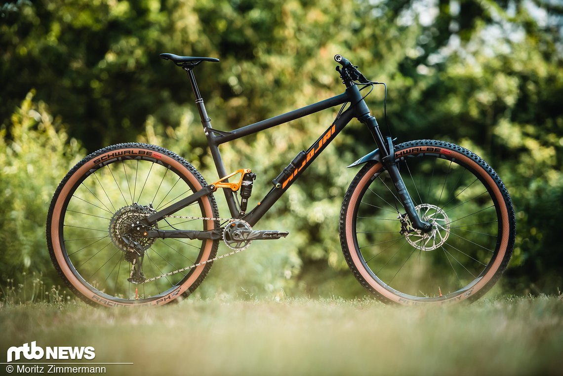 Für schnelle XC-Bikes ist die neue Schwalbe Super Race-Karkasse ideal