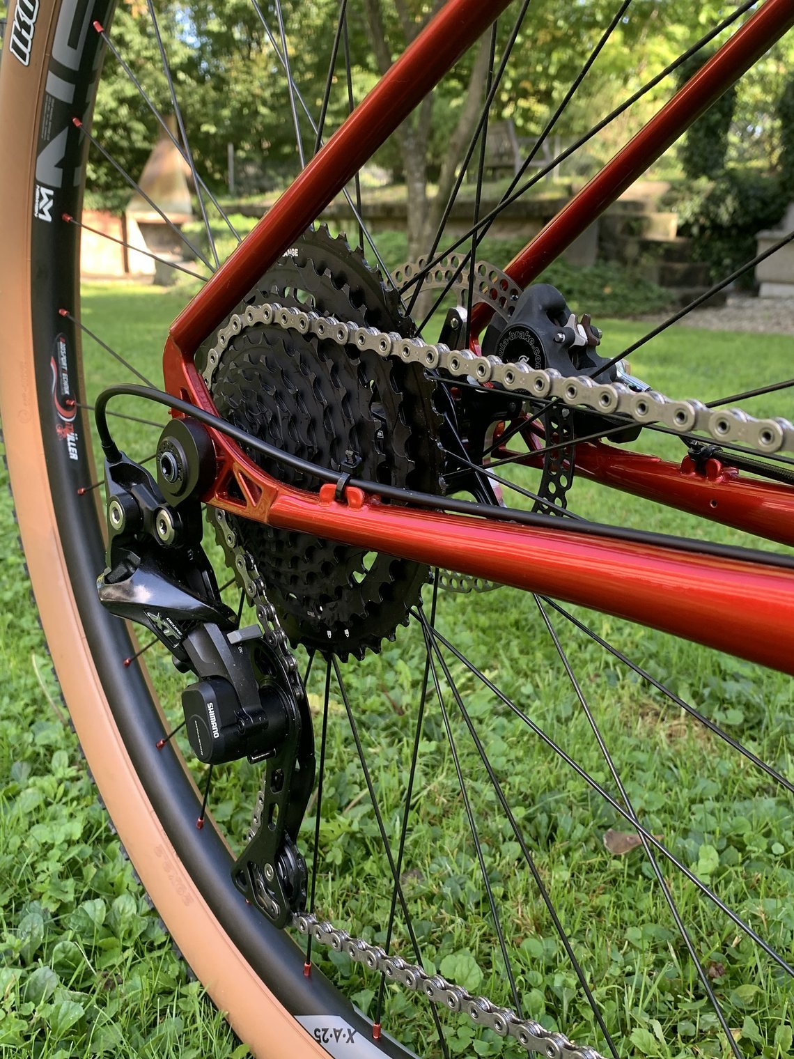Für die Schaltperformance zeichnet sich die Shimano XT Schaltgruppe verantwortlich ...