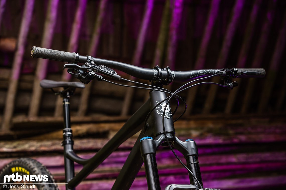 Platz für eine längere Dropper-Post ist da, die 150 mm-Version würden wir gegen eine längere tauschen